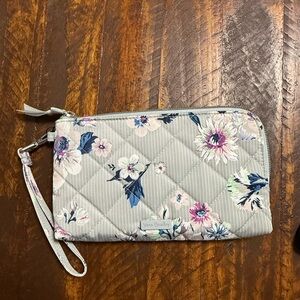 Vera Bradley silver floral wallet with 6 card slots, 1 zipper pocket